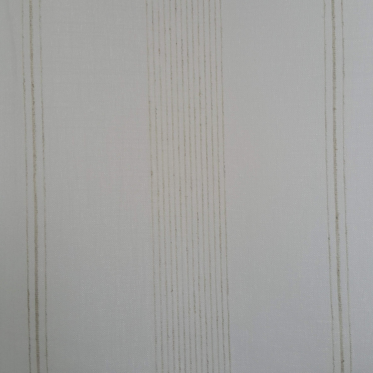 PERDEA READY MADE 3.0M X 2.45M