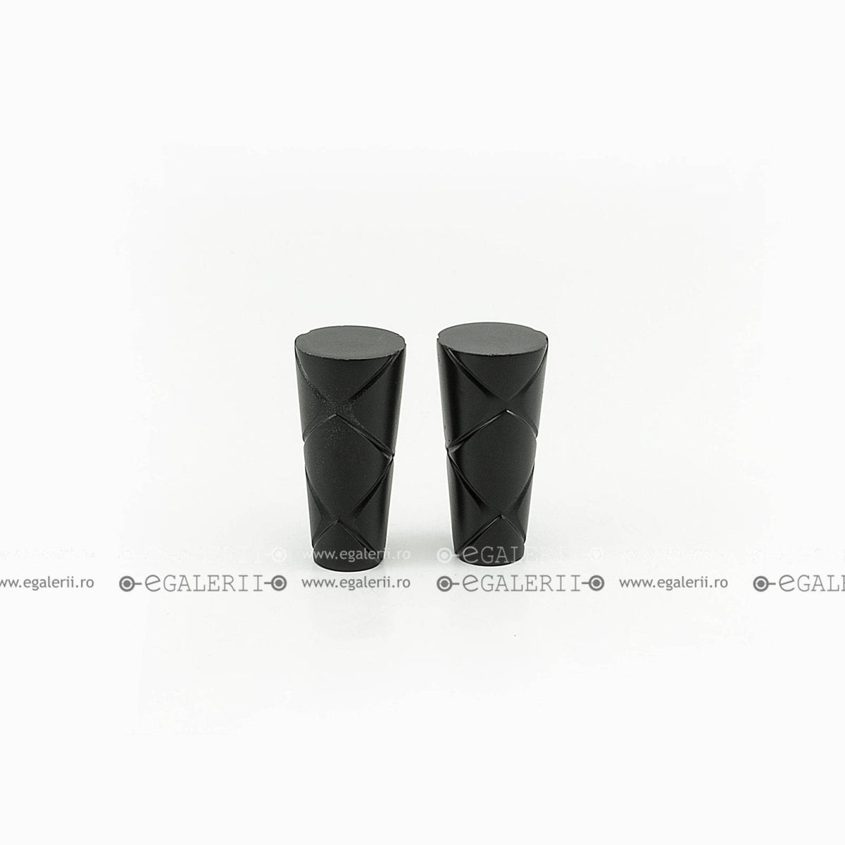 Ornament Conic Striat 19mm Black x 2 buc